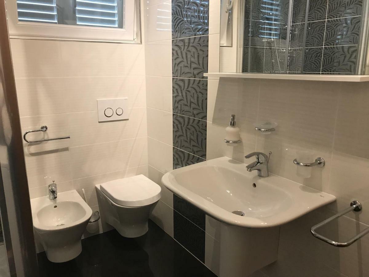 Vila Rojana Vodice Zewnętrze zdjęcie
