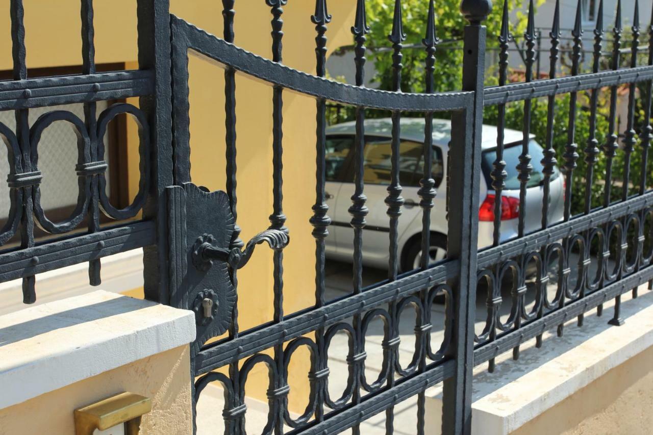 Vila Rojana Vodice Zewnętrze zdjęcie