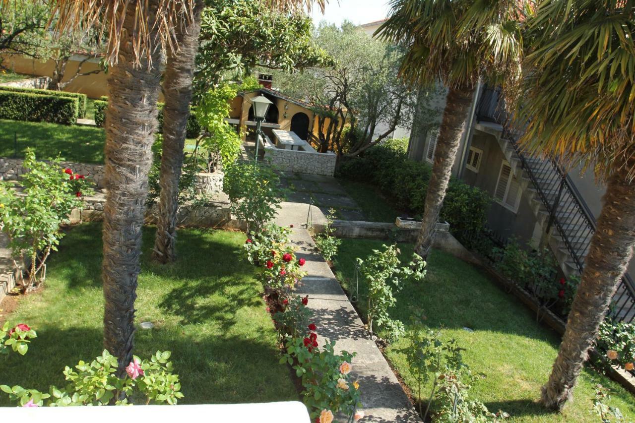 Vila Rojana Vodice Zewnętrze zdjęcie