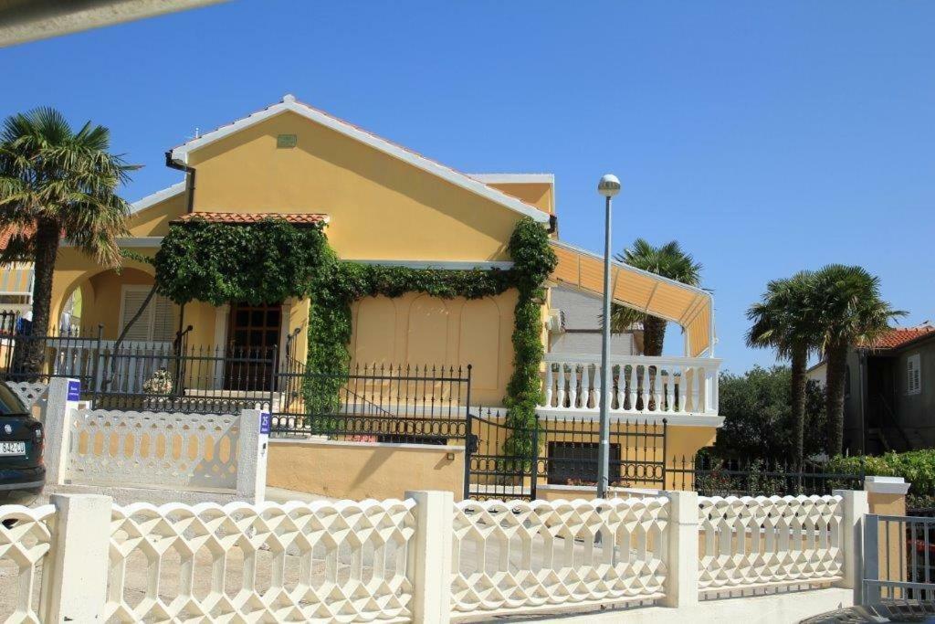 Vila Rojana Vodice Zewnętrze zdjęcie